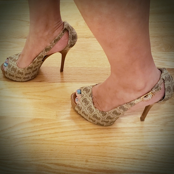 GUESS Hondo Stiletto Platform Pumps, brown G print - Picture 10 of 11